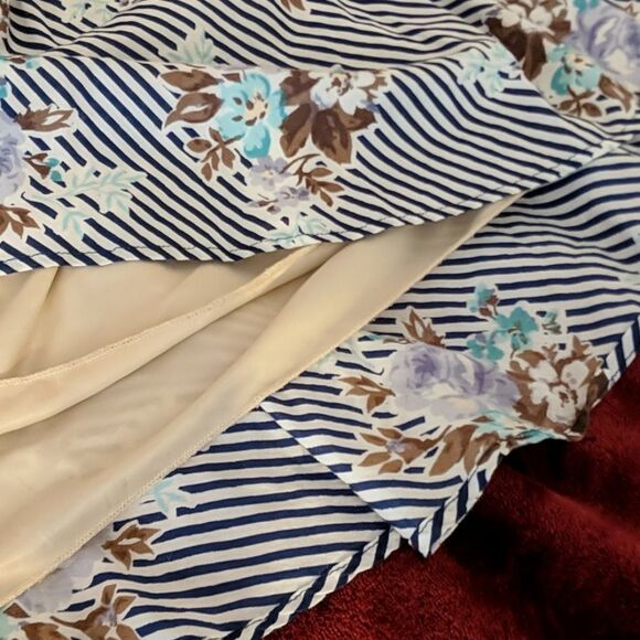 3/$20! Flowy Floral & Striped Cotton Lined Skirt - Picture 2 of 4